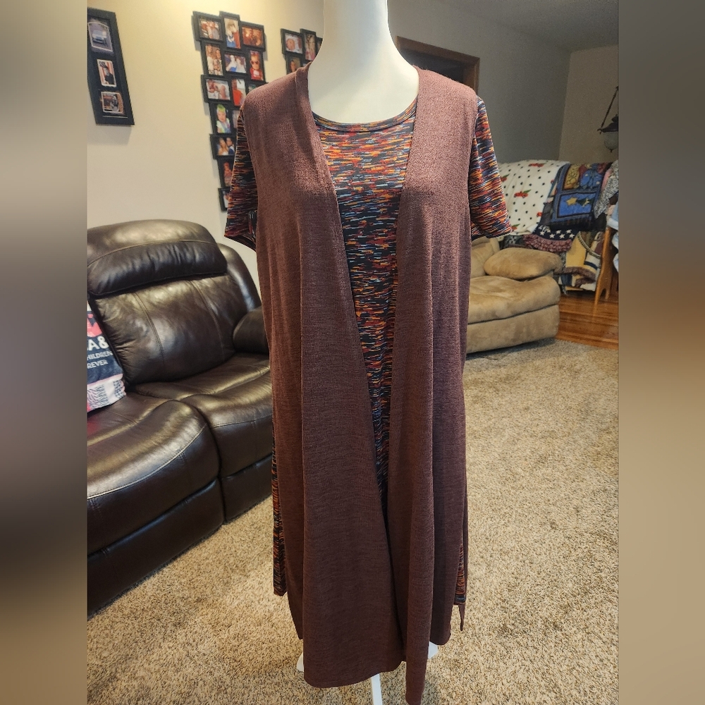 LuLaRoe Carly Dress - Picture 5 of 5